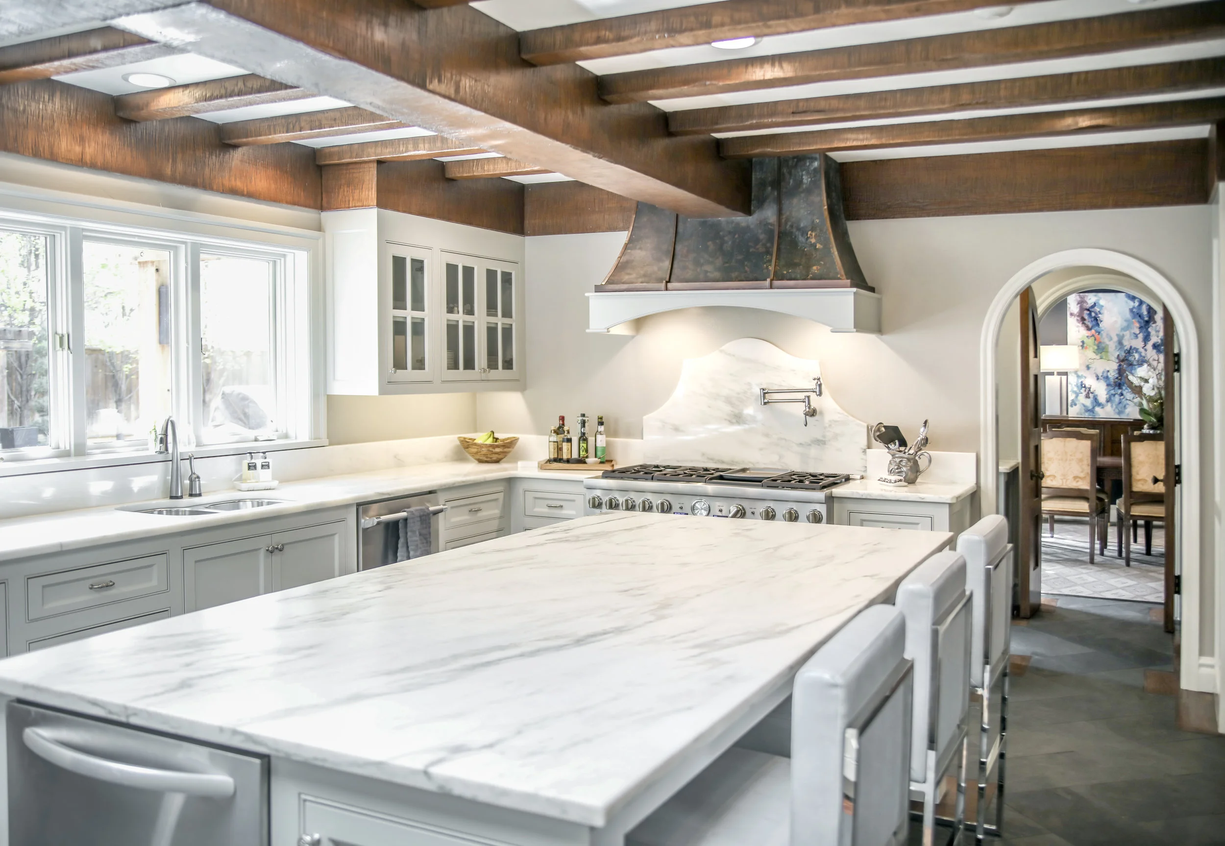 Custom home interior by Rosenbach Contractors