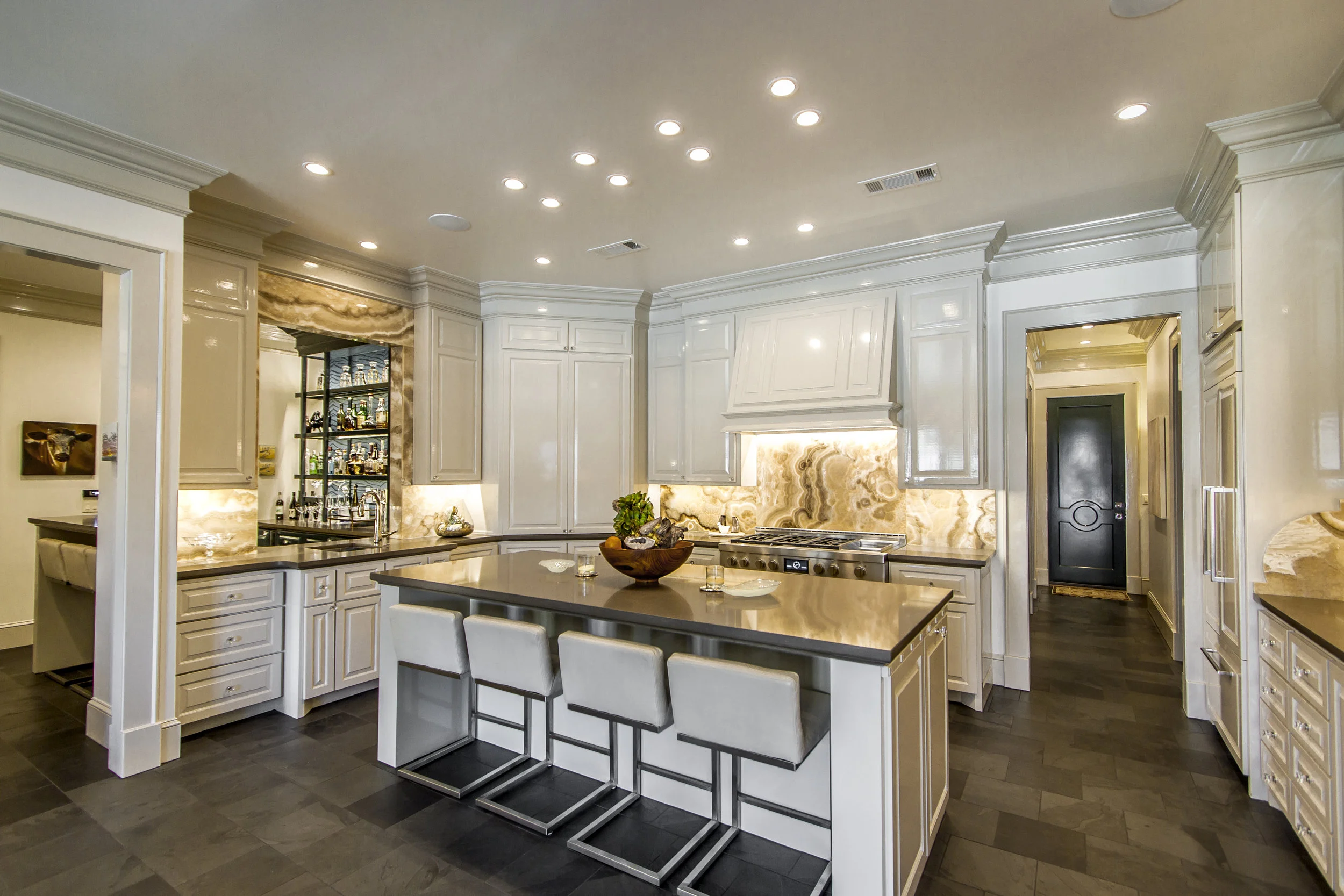 Custom home interior by Rosenbach Contractors